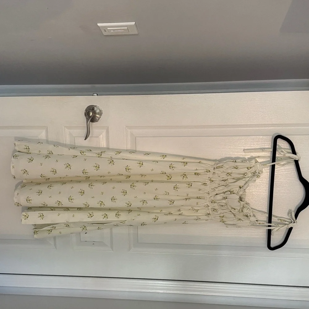House of CB Christabel Floral Print Dress - Picture 3 of 5